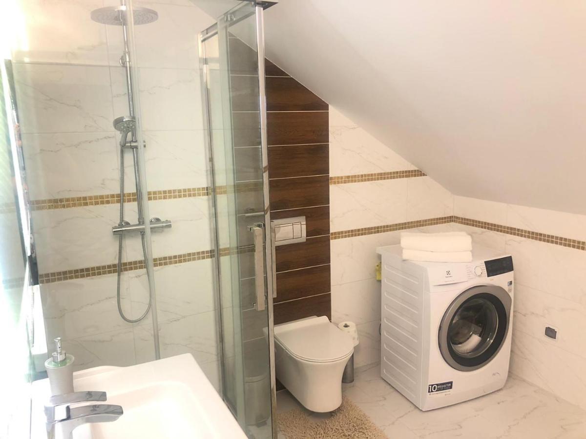 Apartamenty U Maksa Krzywcza Екстериор снимка