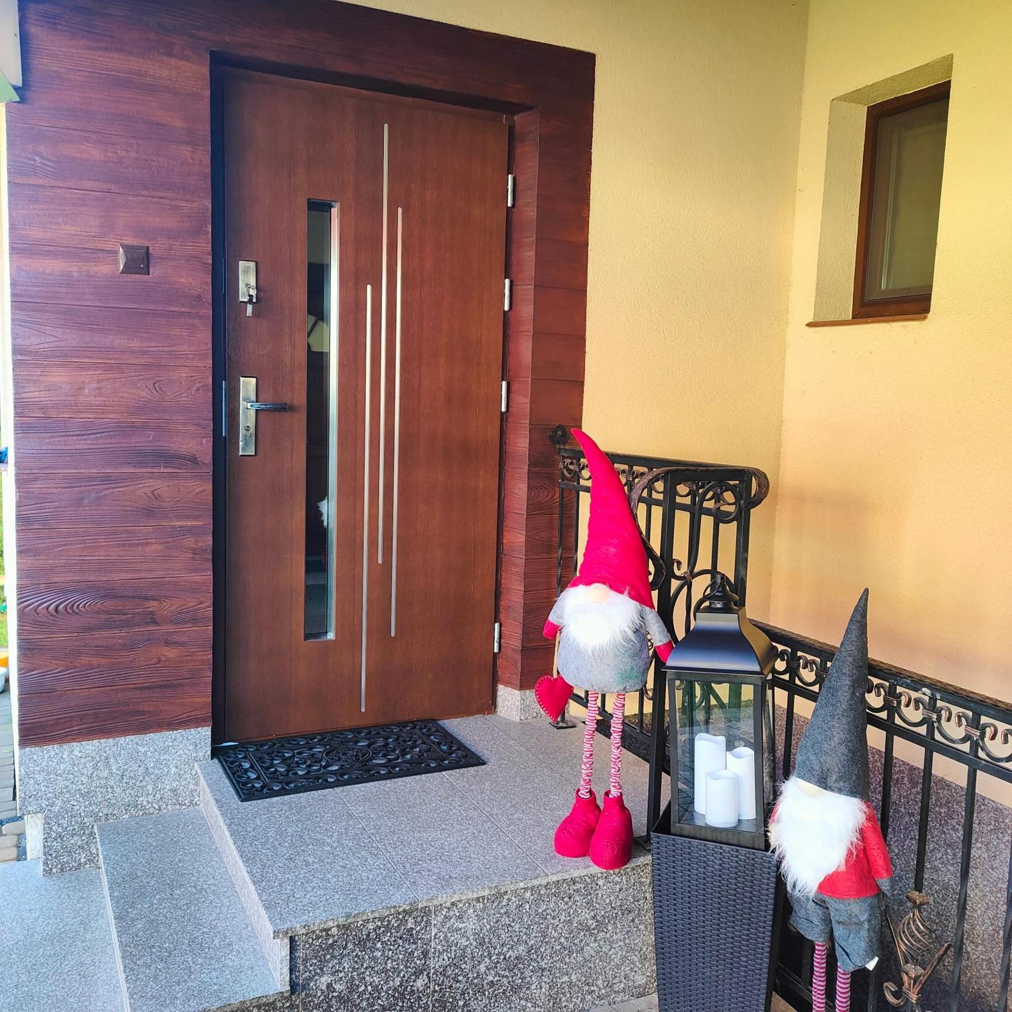 Apartamenty U Maksa Krzywcza Стая снимка