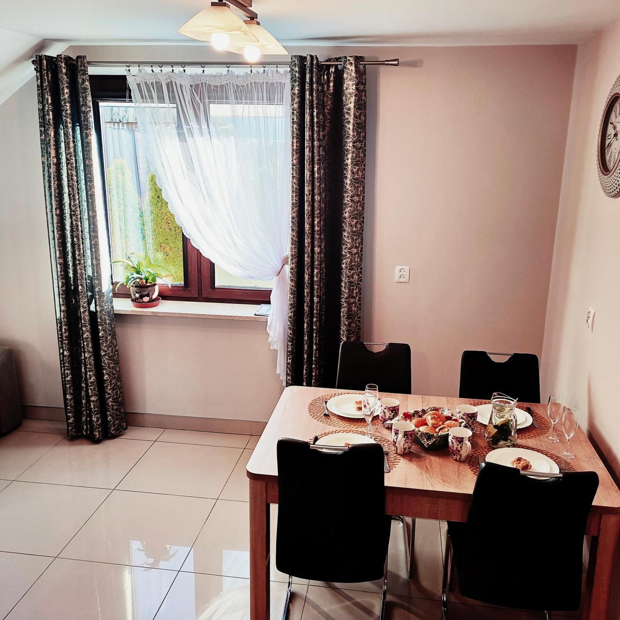 Apartamenty U Maksa Krzywcza Екстериор снимка