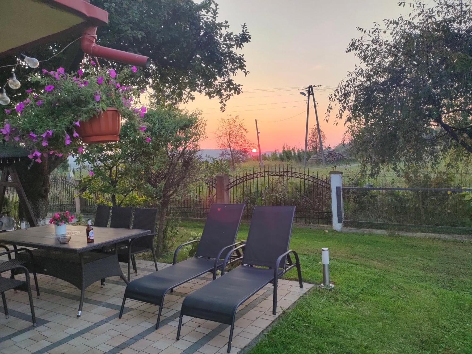 Apartamenty U Maksa Krzywcza Екстериор снимка